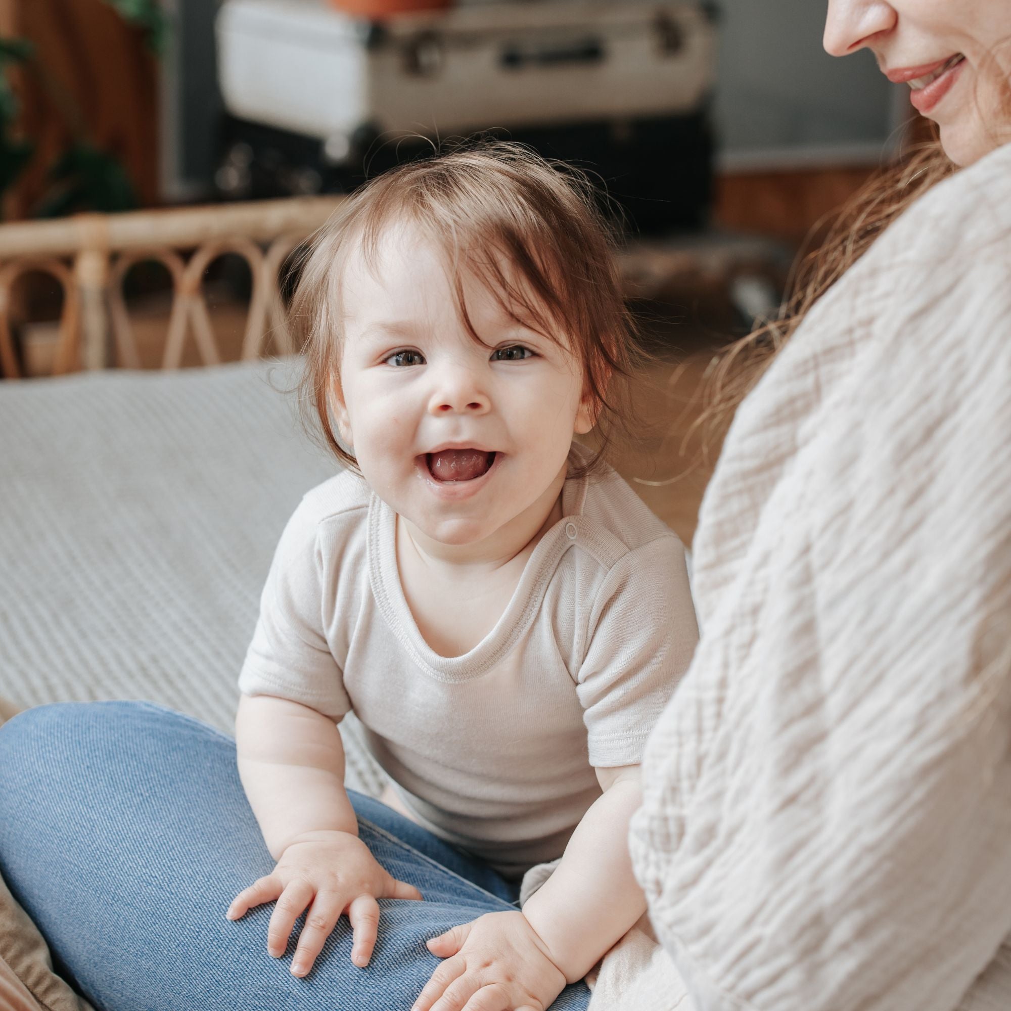 Body a maniche corte in lana-seta | Essential Beige