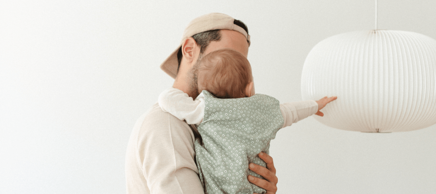 Sacco nanna o coperta per neonato: quale è meglio?