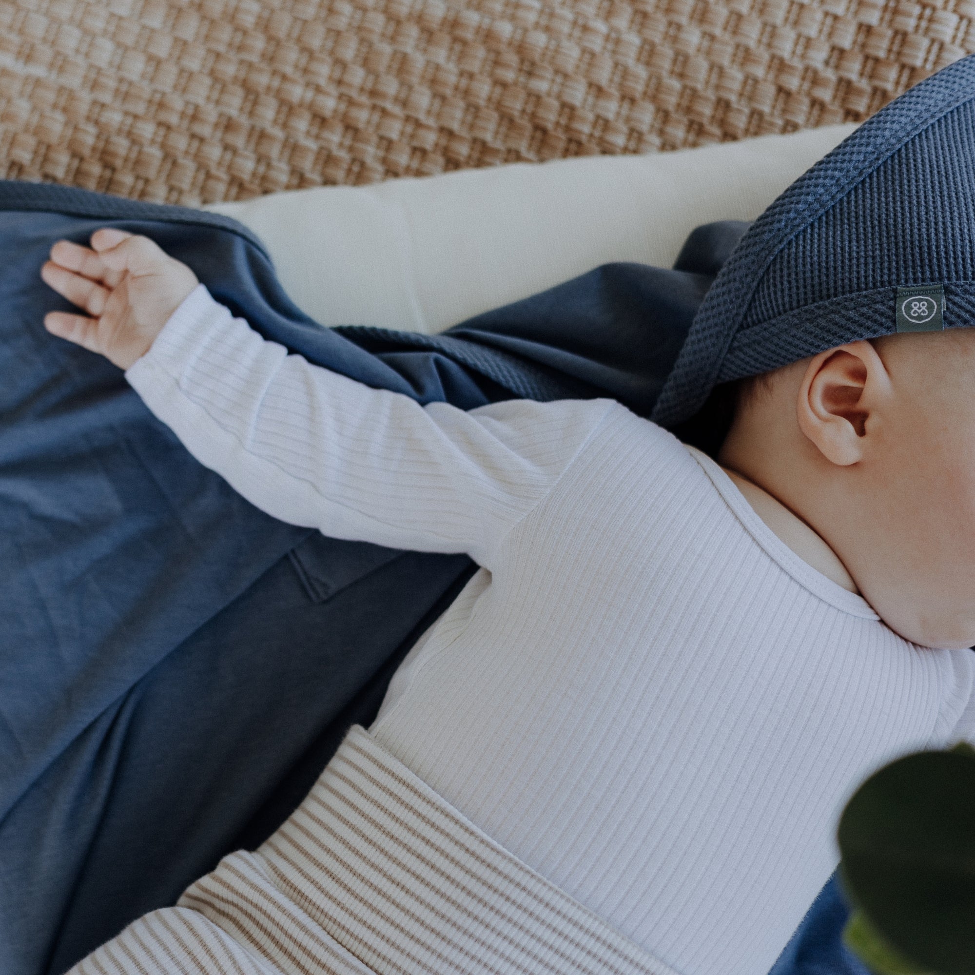 Coperta avvolgente con protezione UV | Essential Blu