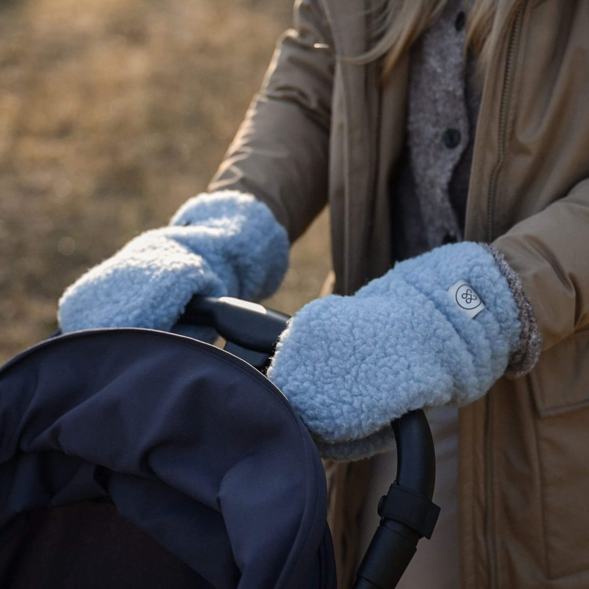 Guanti per passeggino in lana merino | Essential Ice Blu