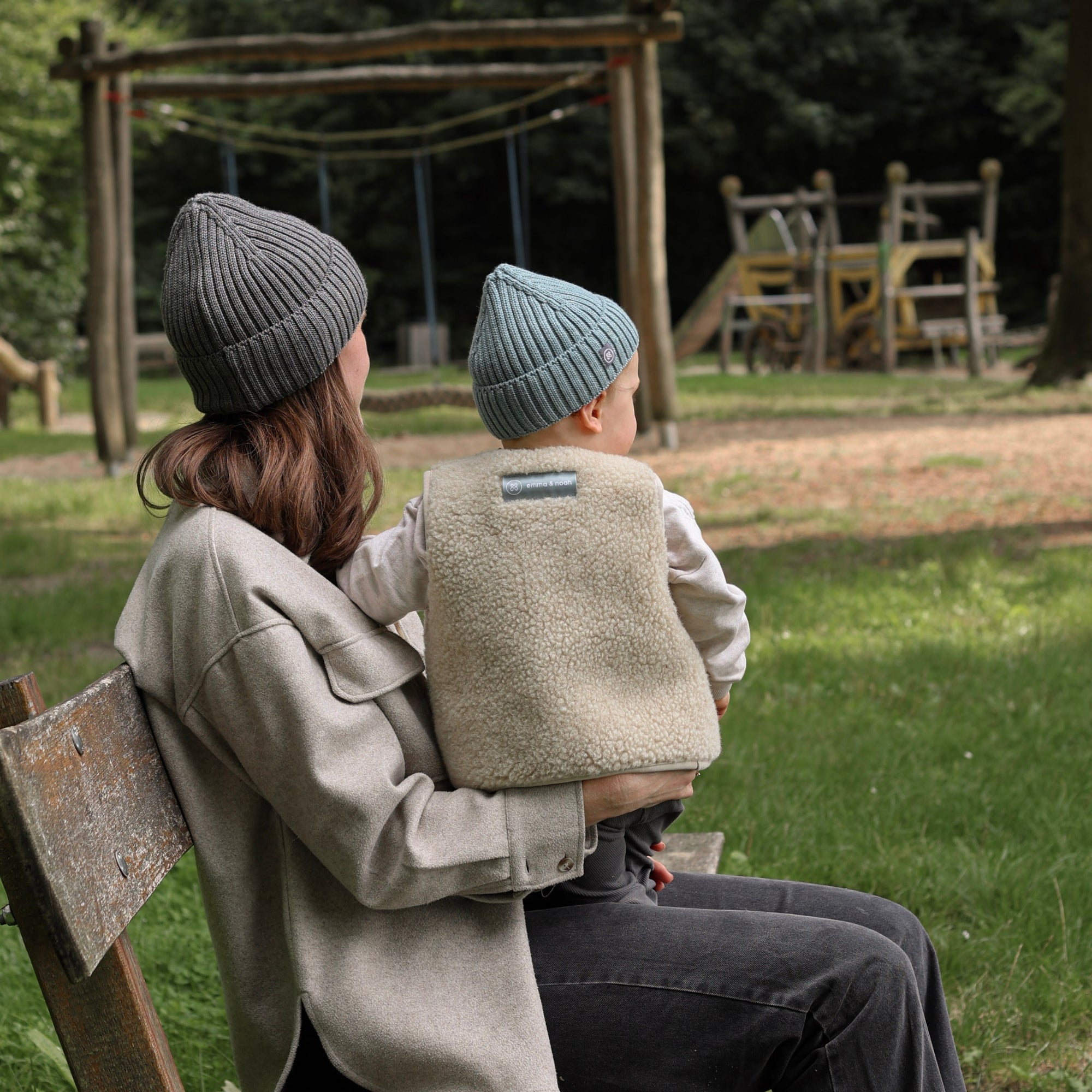Gilet in lana merino teddy | Essential Beige